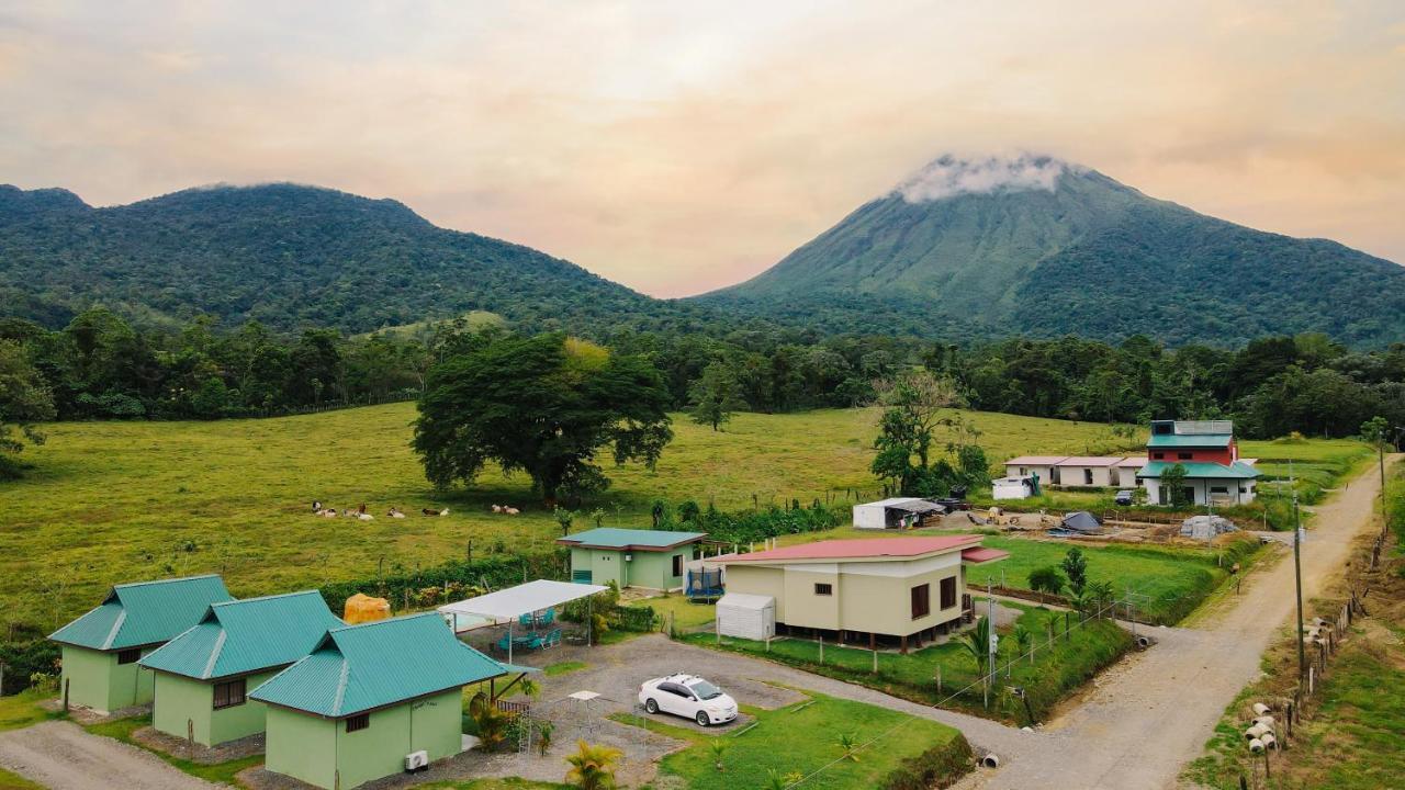 Chongo'S Place Familiar La Fortuna Luaran gambar
